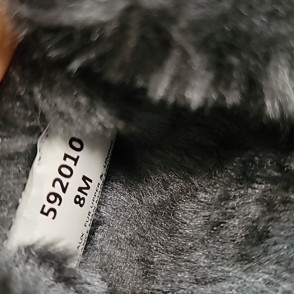 Lilly Faux Shearling SlippersMINNETONKA - Picture 9 of 9